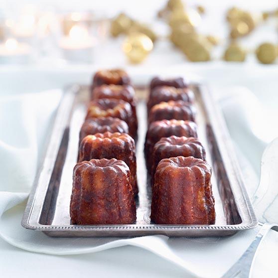Canelé med smag af vanilje og appelsin