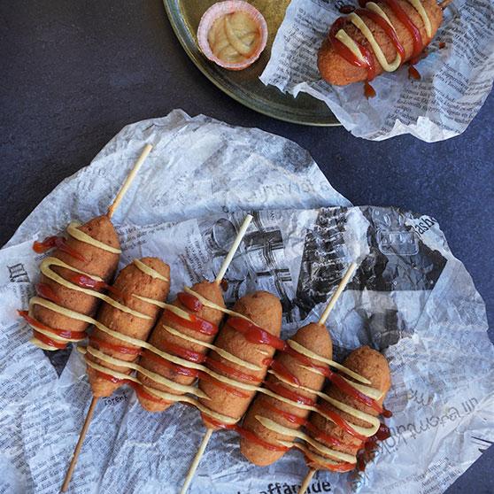 Corn dogs (maispølser)