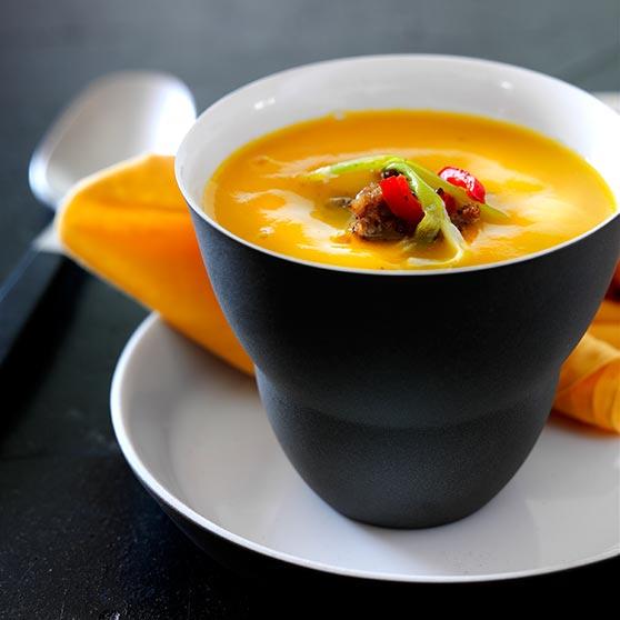 Mættende græskarsuppe med fars