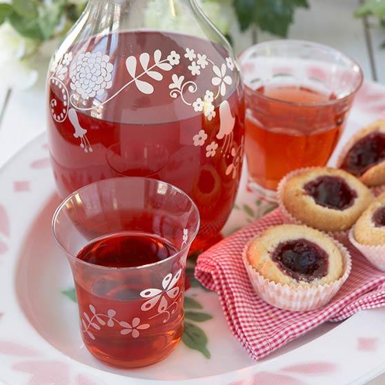 Strawberry and elderflower cordial