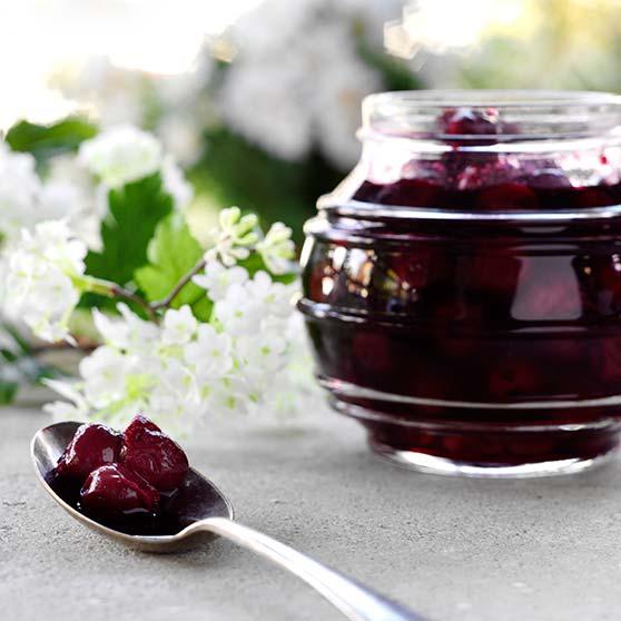 Preserved cherries