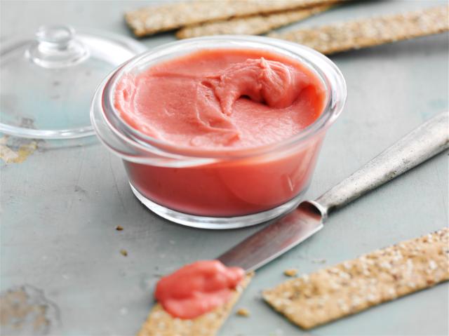 Rhubarb curd