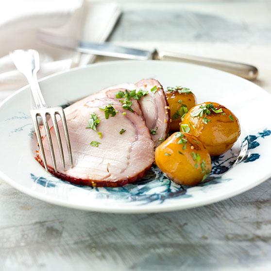 Hamburgerryg med sesamtopping og balsamicovineddike kartofler