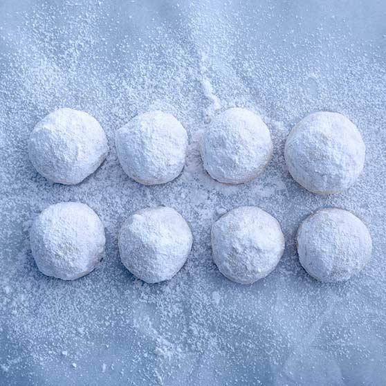 Snowball cakes