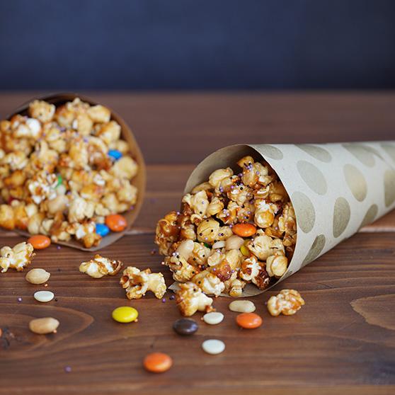 Halloween-popcorn med karamel