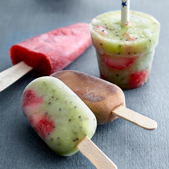 Ice pops: Kiwi og jordbær