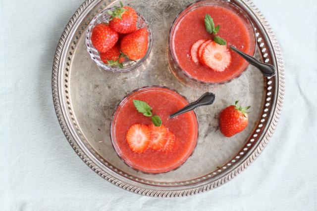 Rabarber- og jordbærsuppe
